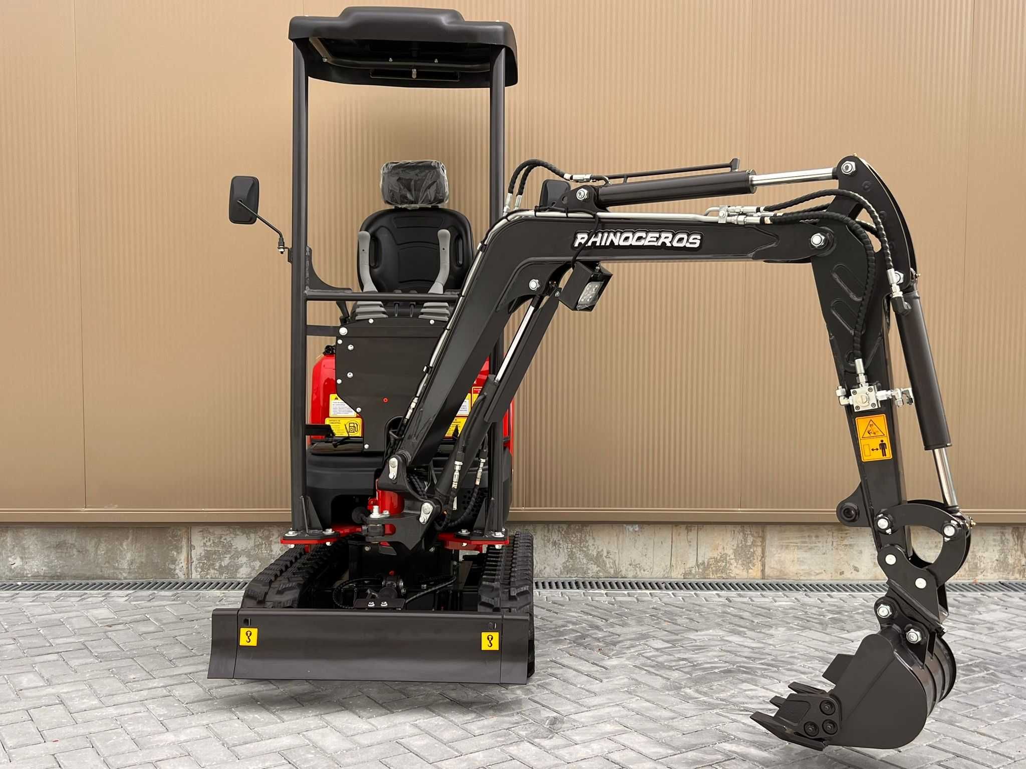 MINI GIRATORIA XN-10.8 RHINOCEROS 1000KG