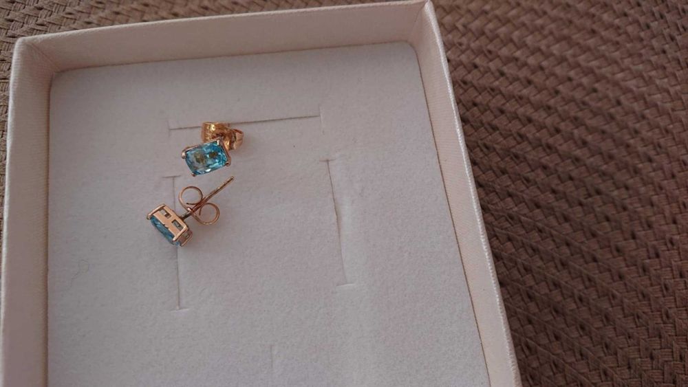 Kolczyki z topazem, ze stali szlachetnej, używane