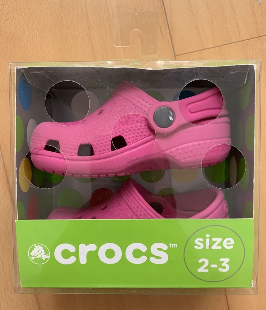 Vendo Crocs de criança