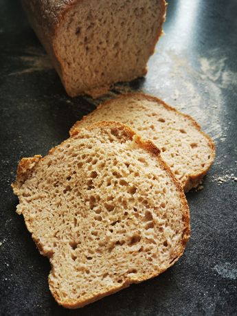 Bezglutenowy chleb na zakwasie