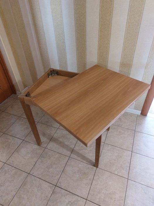 Кухонный раскладной стол