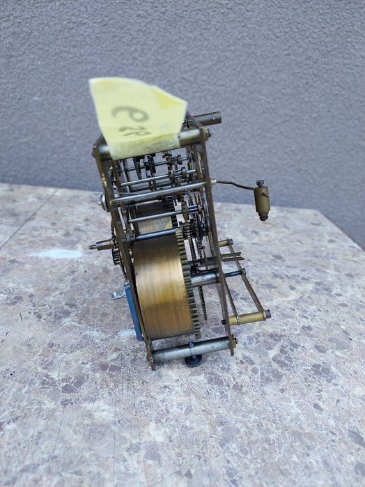 656 Mechanizm starego zegara ściennego FMS 55006 sprawny