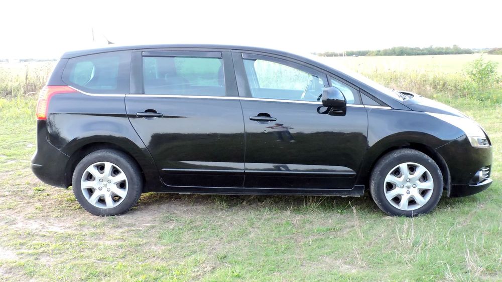 Peugeot 5008 Peugeot 5008 1.6 HDI, 2011r. VAN 5 Osobowy 5,1L/100km