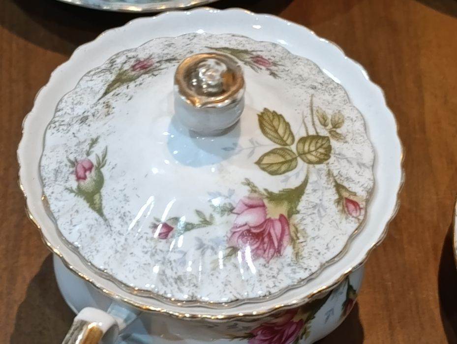 Zestaw do kawy mlecznik cukiernica pięć filiżanek