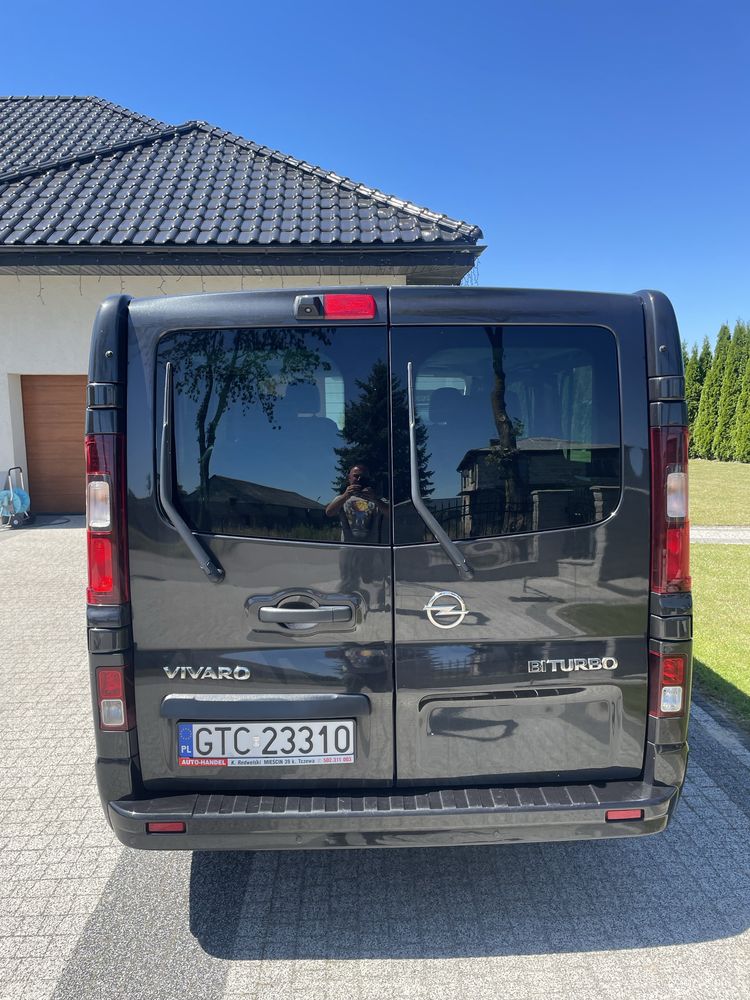 Opel vivaro long 2018 r 1.6 biturbo 125 9 osobowy