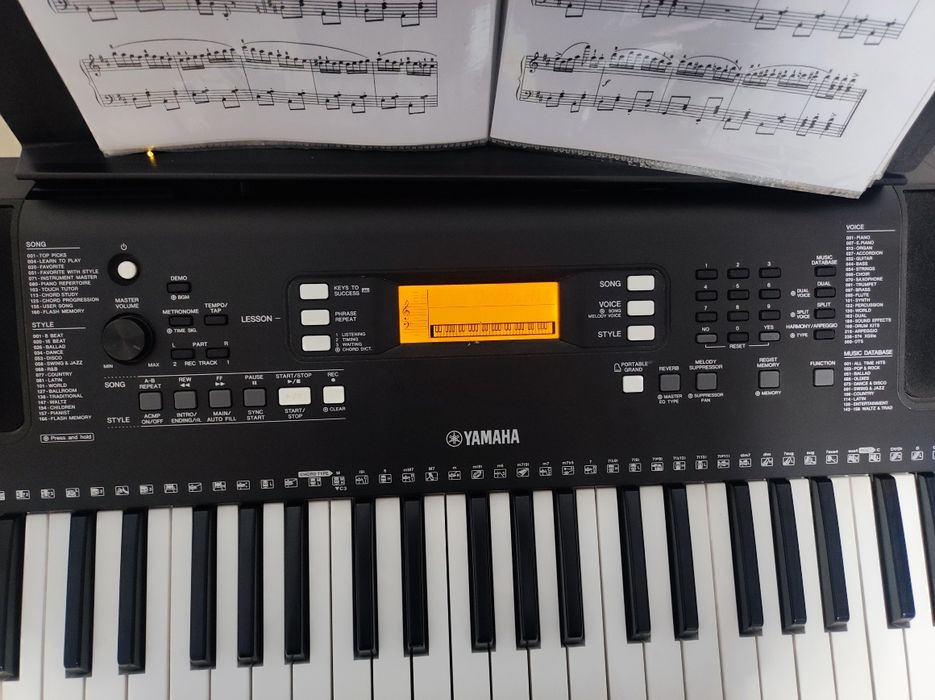 СИНТЕЗАТОР Yamaha PSR-E363
Синтезатор у відмінном