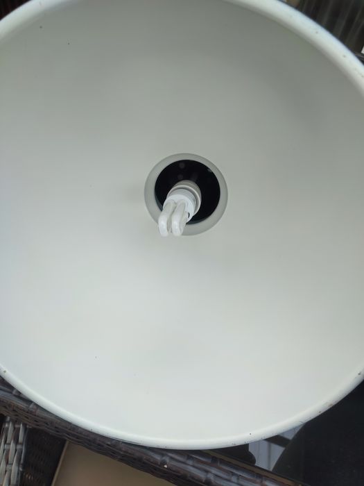 Metalowe lampy wiszące