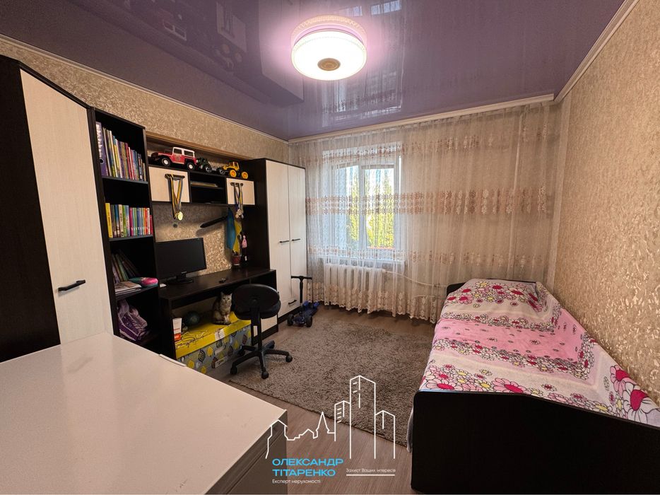 Продам 2-о кімнатну секцію