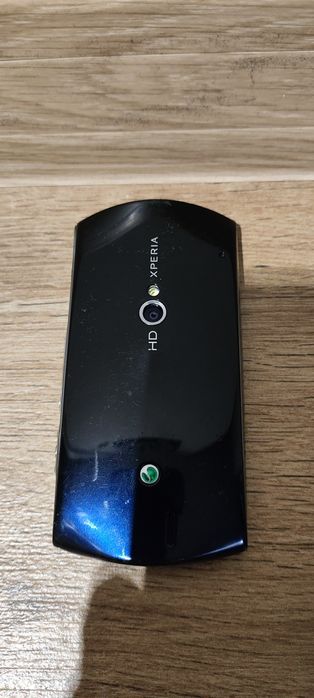 Sony Ericsson Xperia Neo V, uszkodzony