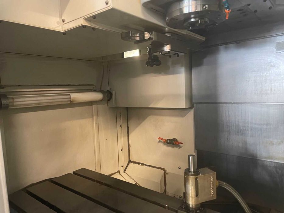 Фрезерний ЧПУ обробний центр MAZAK VCN 410A, в наявності.