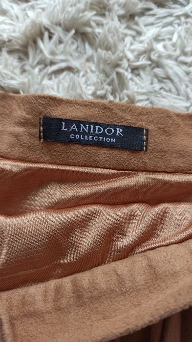 Saia Lanidor como nova, portes incluídos