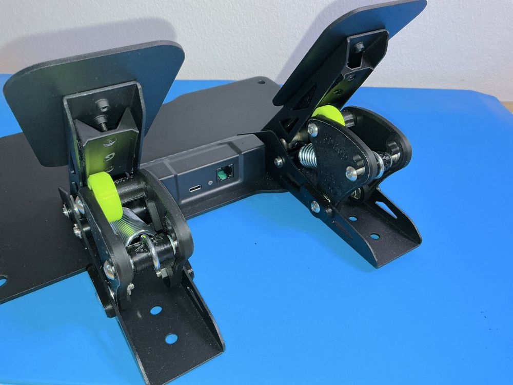 Volante tipo Formula Cammus C5 + Pedal CP5 + CS5 Fanatech Moza Simagic