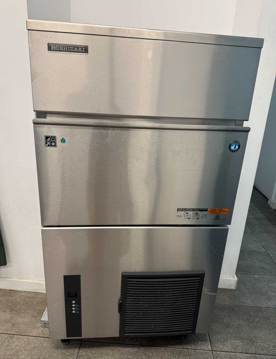 Máquina para Cubos de Gelo HOSHIZAKI IM-130NE-HC