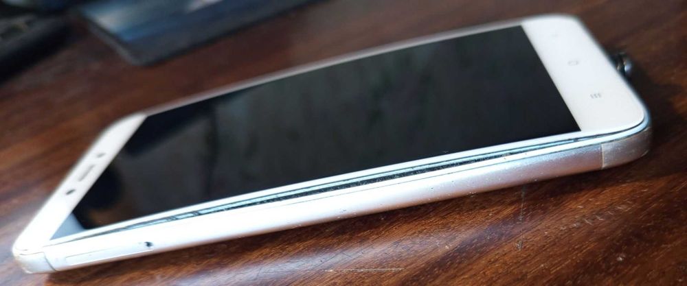 Телефон Xiaomi Redmi Note 4x 3/32GB Gold