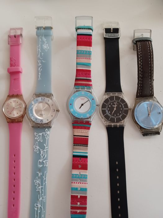 5 relogios da swatch de mulher. O preço é dos 5.