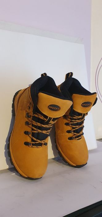 Trapery nowe Badoxx modny kolor Camel rozmiar 38