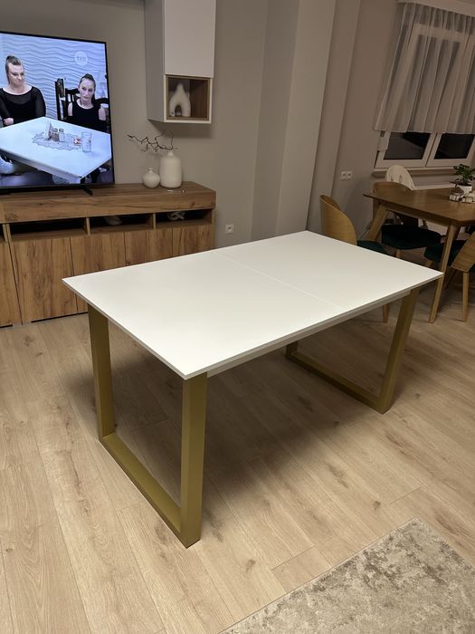 Stół biały złote nogi w U 140 cm