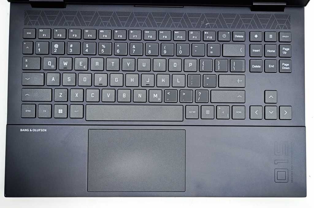 Laptop gammingowy HP Omen 15-en0263ng 16GB/512GB OKAZJA