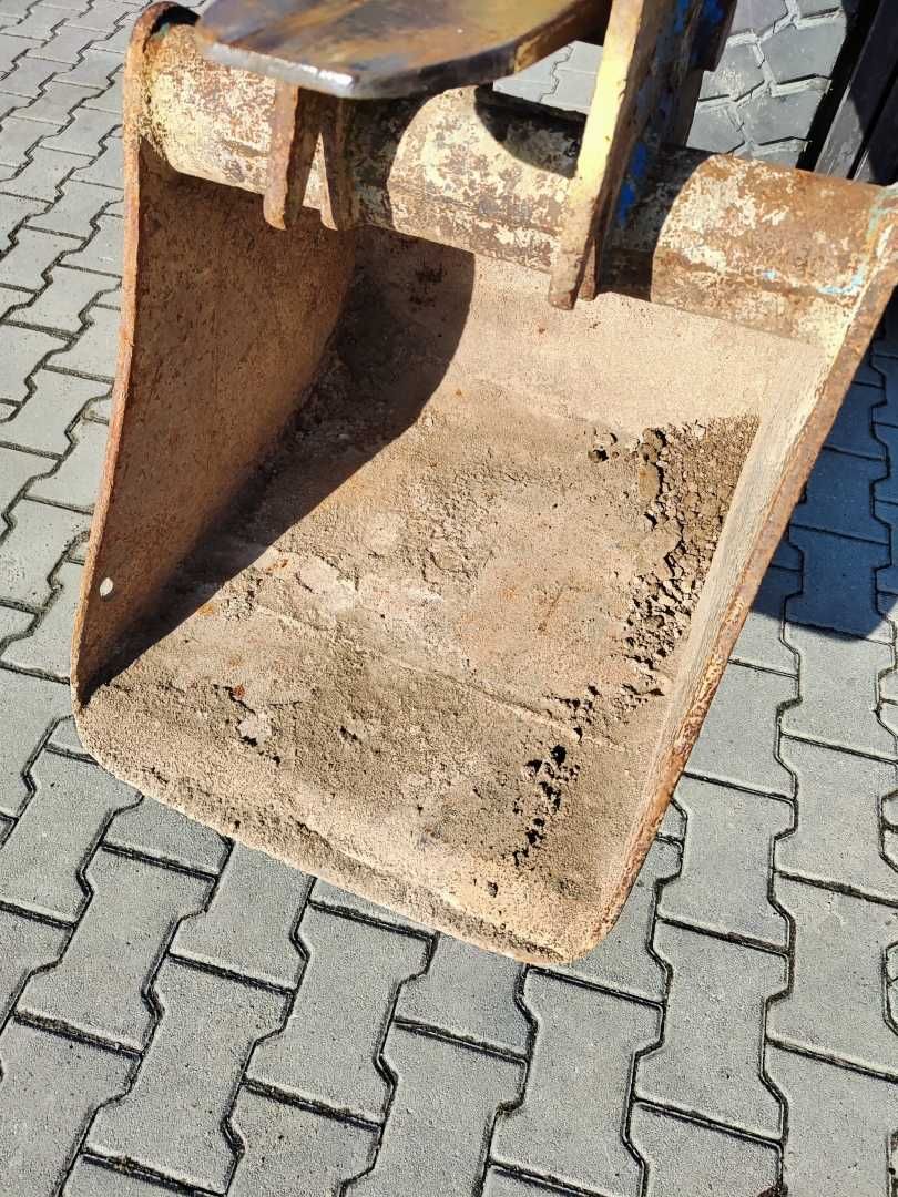 Łyżka kopiąca do koparki minikoparki szer 45cm sworzeń fi 40mm JCB CAT