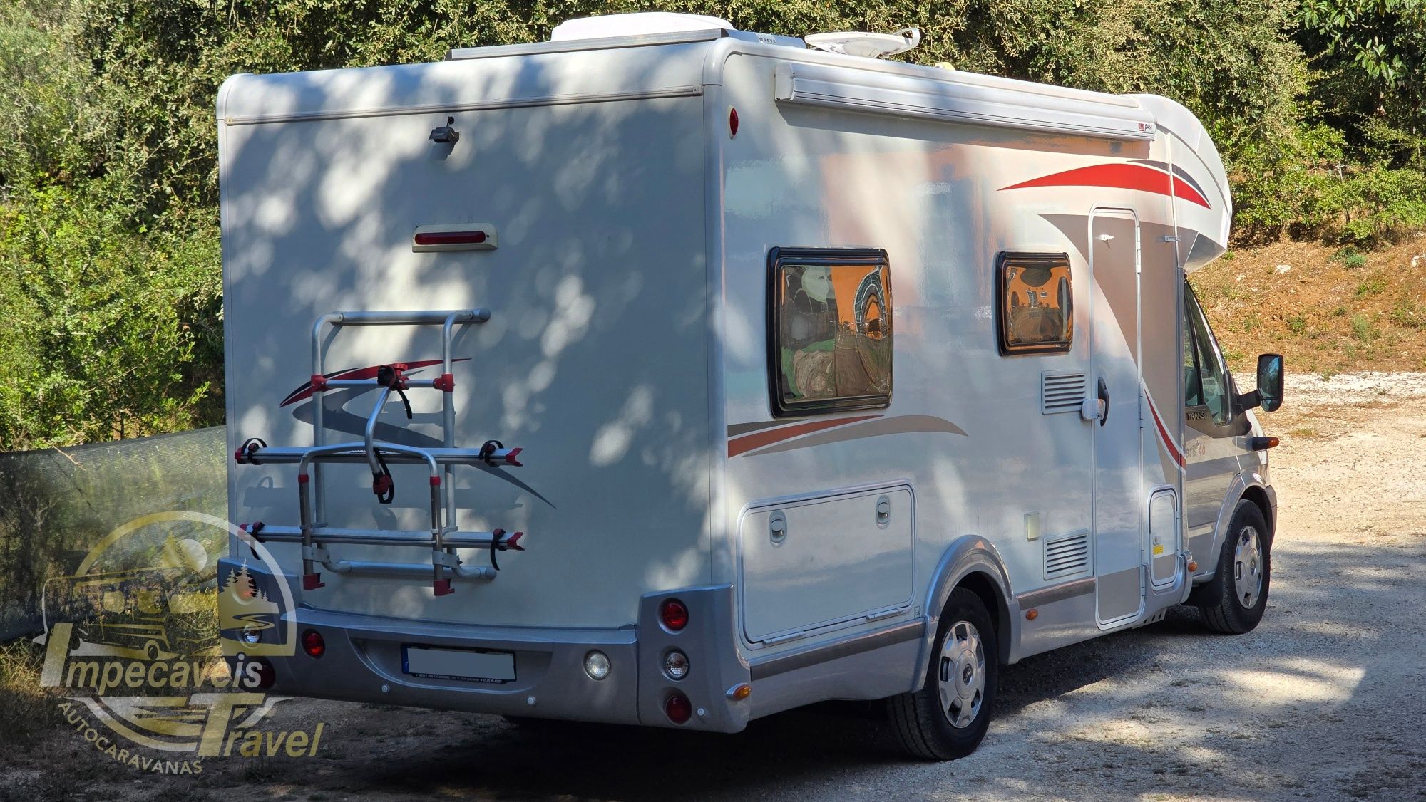 Autocaravana challenger Genesis 46 - camas gémeas + cama basculante