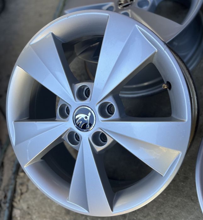 Диски Skoda Octavia SuperB Yeti R 16 5 112