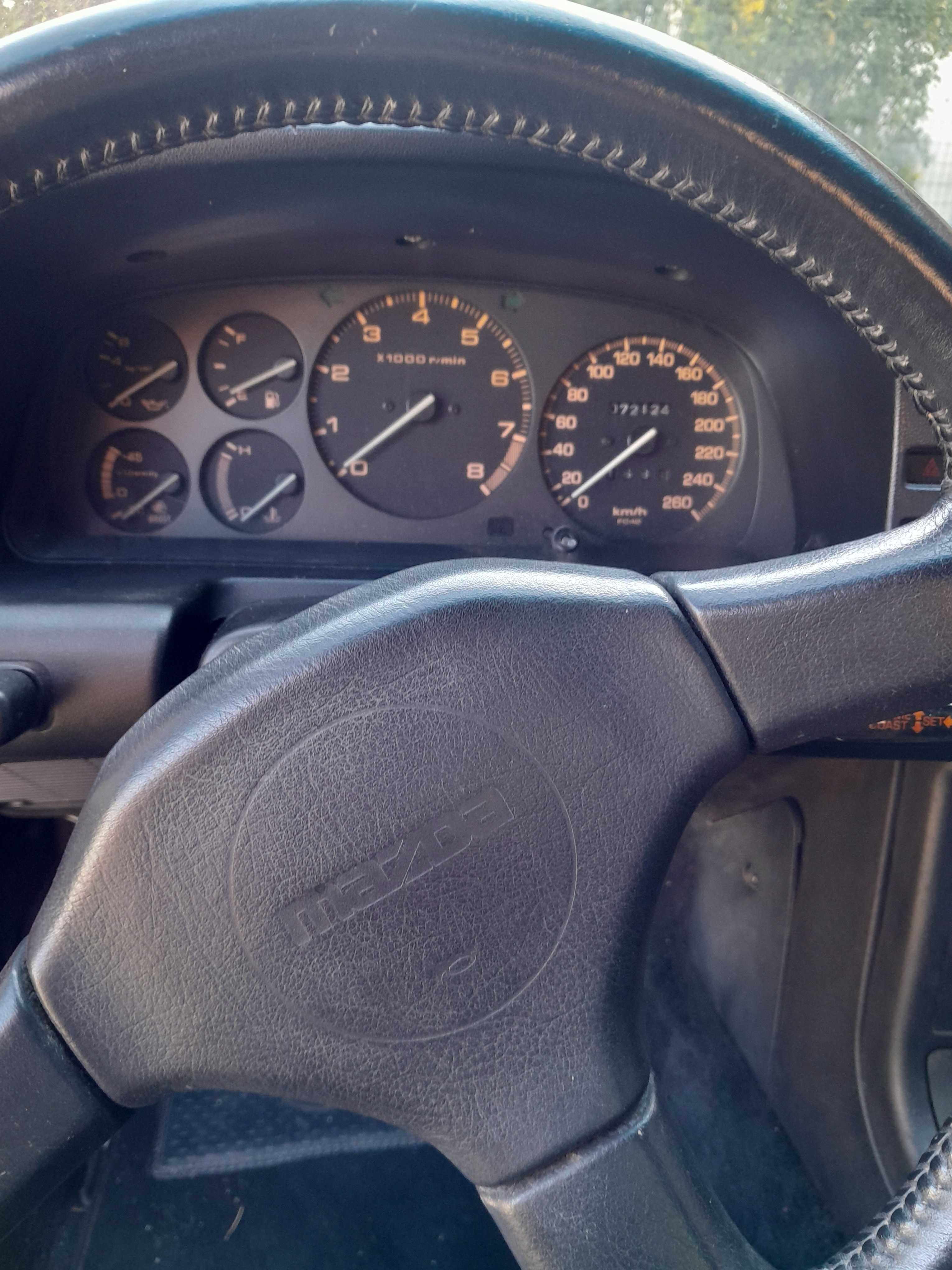 Mazda rx7 clássico inscrito no museu do caramulo