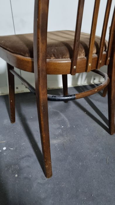 Stare Krzesła TON /JITONA