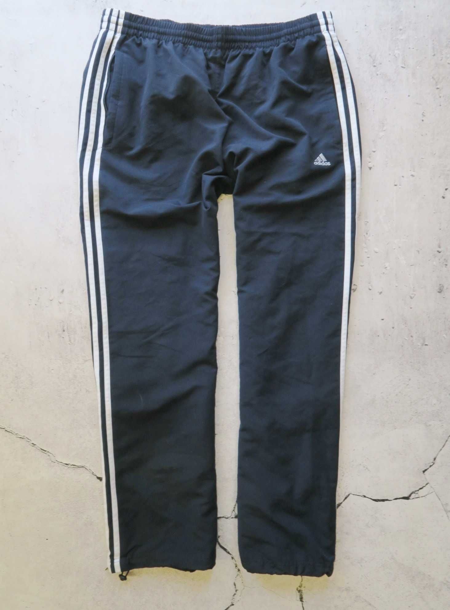 Adidas spodnie dresowe z zamkami na nogawkach L