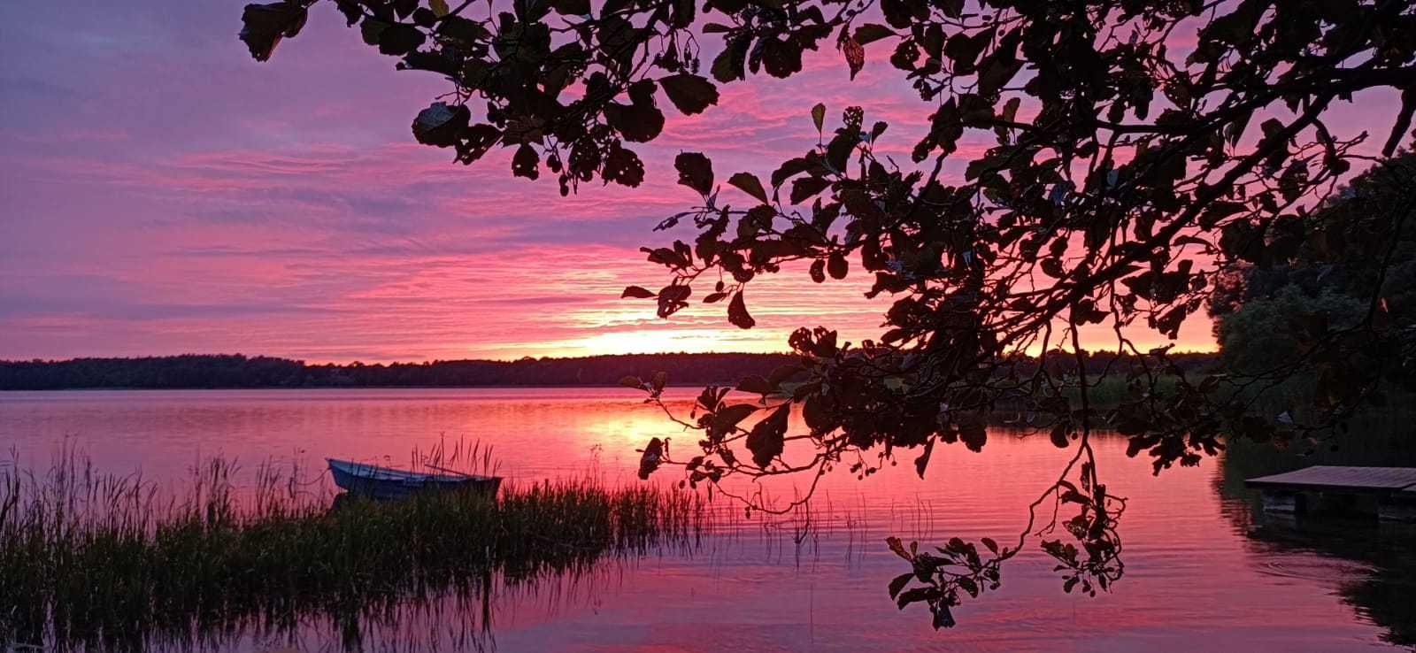 Domek letniskowy - Mazury, nad jeziorem, pomost, łódka