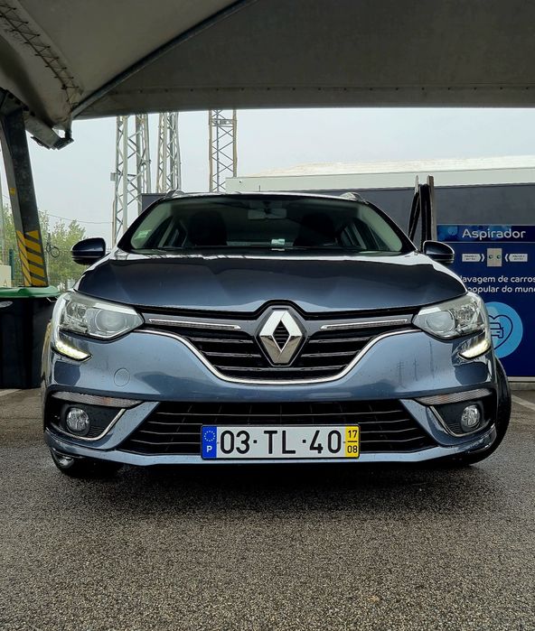 Renault Megane, gasóleo 82.000km de  2017