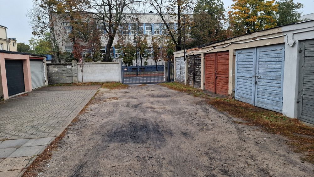 Rezerwacja Wynajmę garaż 16m² przy ul. 1 Maja w Płocku