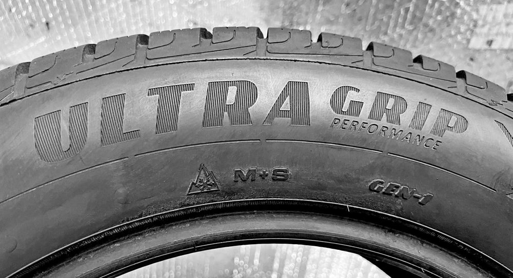 Шини Б/в 225.60.17 пара Goodyear