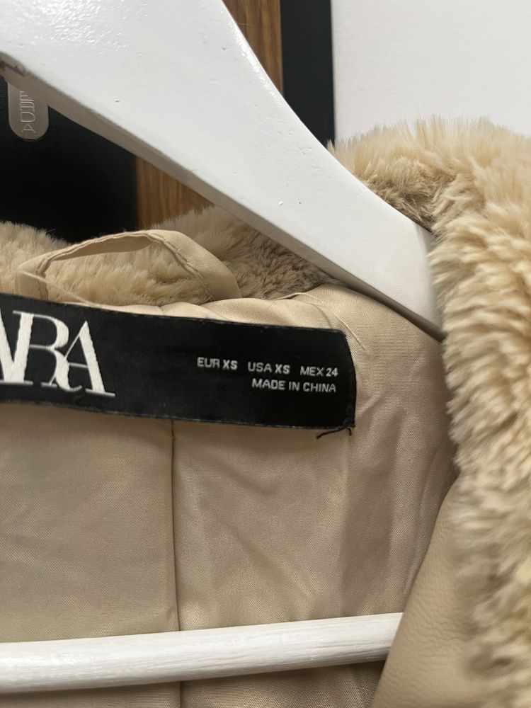 Kurtka futerko ZARA XS