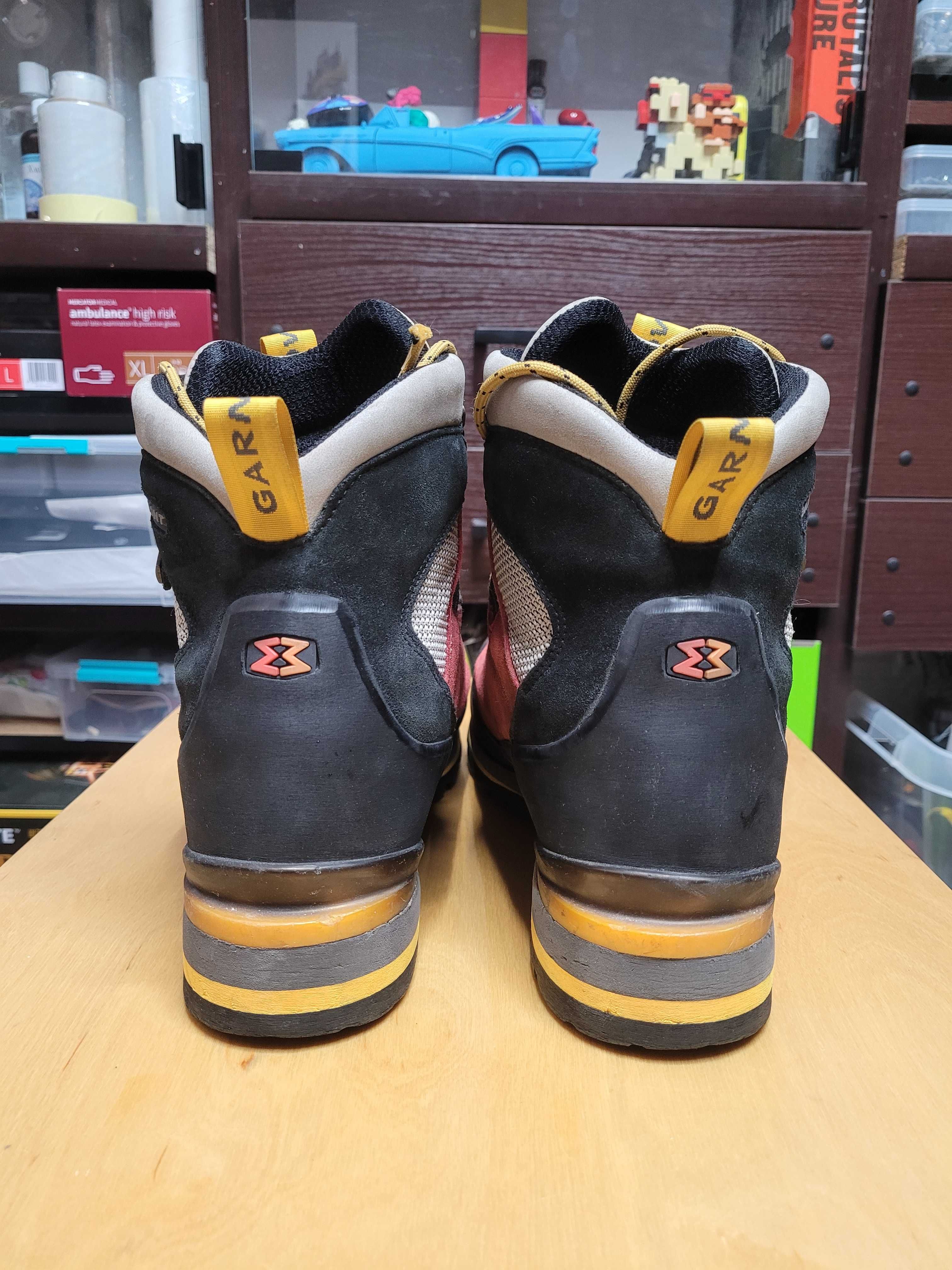 Зимові туристичні черевики Garmont розмір 47,5 US13 нога 29-29,5см