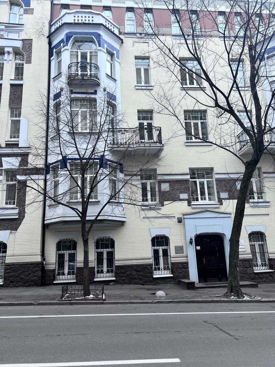 Продаж Приміщення. Гончара О. 65А.