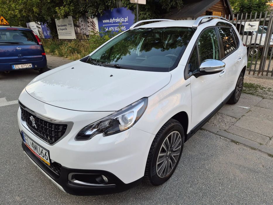 Peugeot 2008 1,2 PureTech 110 km Automat