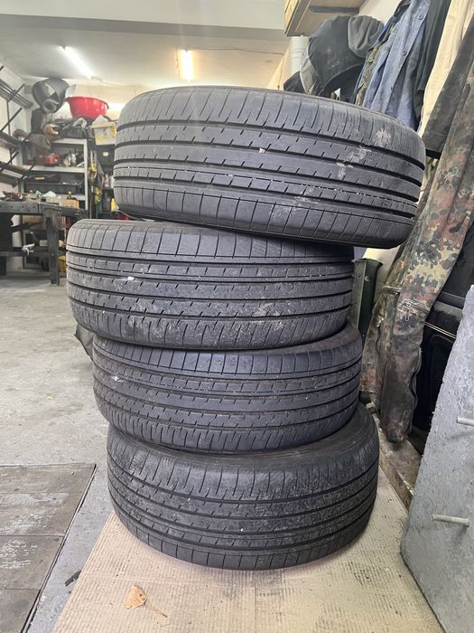 Шини Yokohama BluEarth-XT AE-61 215/50 R17 літні