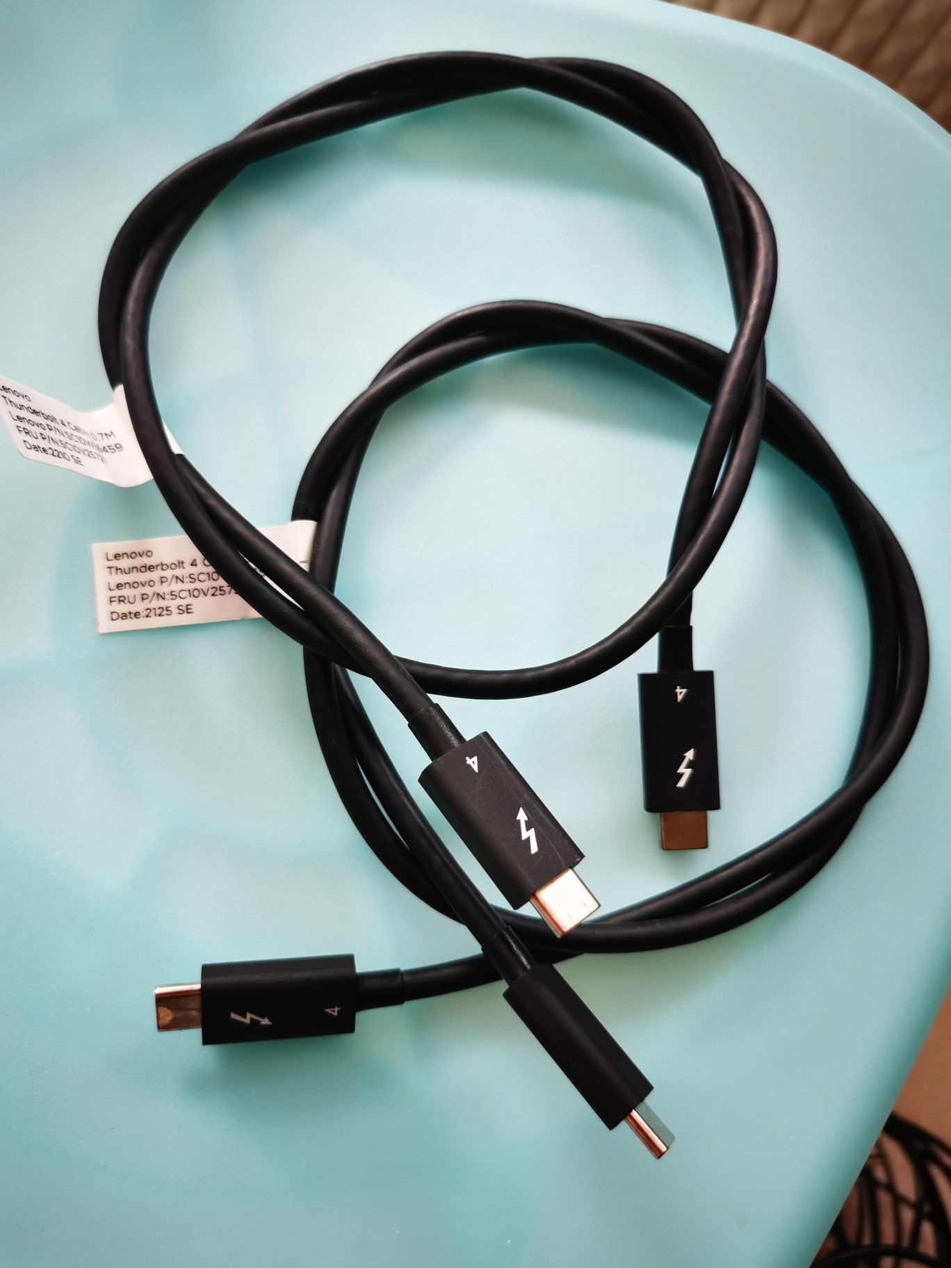 Oryginalny kabel 0,7m Thunderbolt 4 Lenovo 5C10V25721 do stacji dokuj
