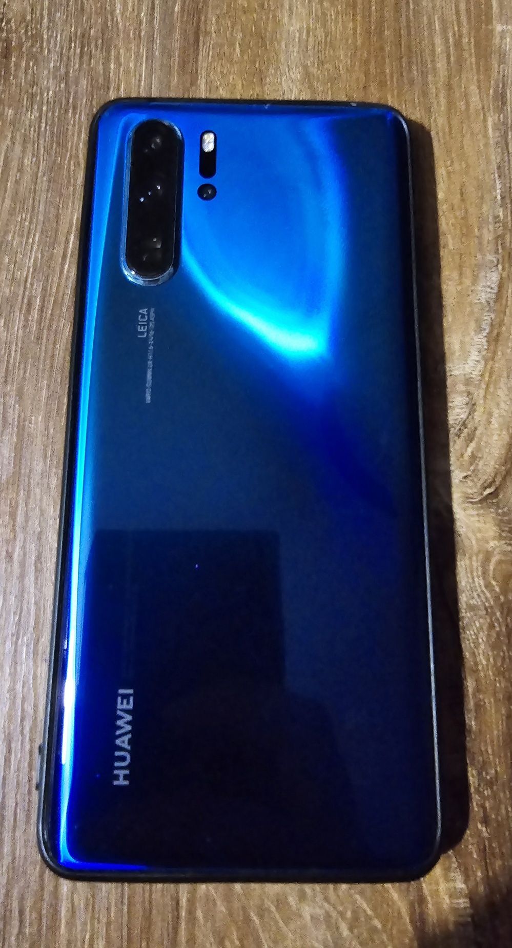 Smartfon Huawei p30 pro 128Gb + 4 etui + szkło na obiektyw