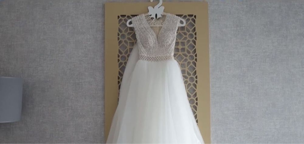 Весільна сукня для принцеси. Не вінчана!