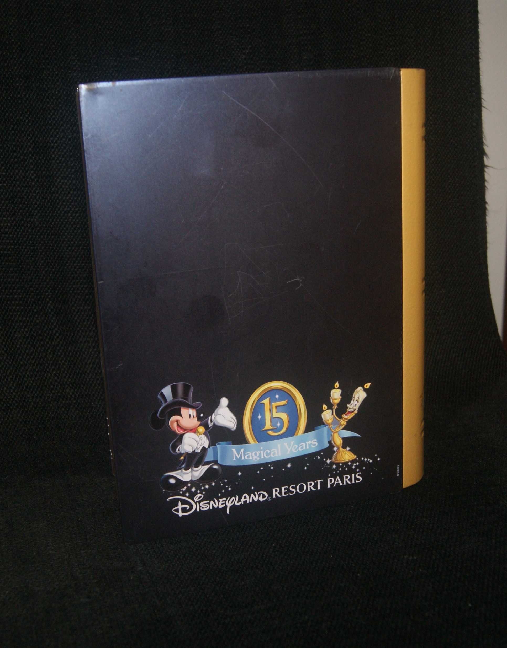 Caixa livro da Disneyland Paris em metal, 15 Magical Years