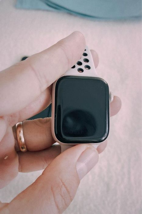 Apple Iwatch 4 44mm white Nike Edition