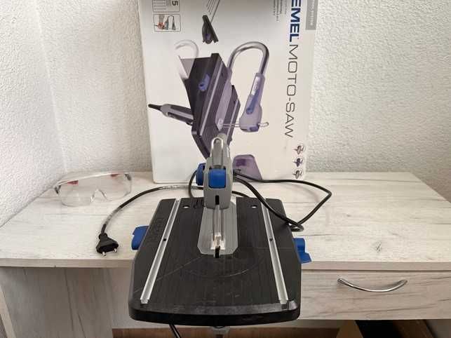Стаціонарний лобзик DREMEL Moto-Saw