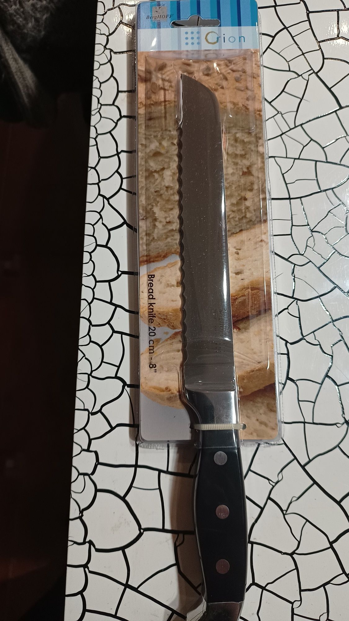 Nowy nóż Berghoff do chleba 20 cm