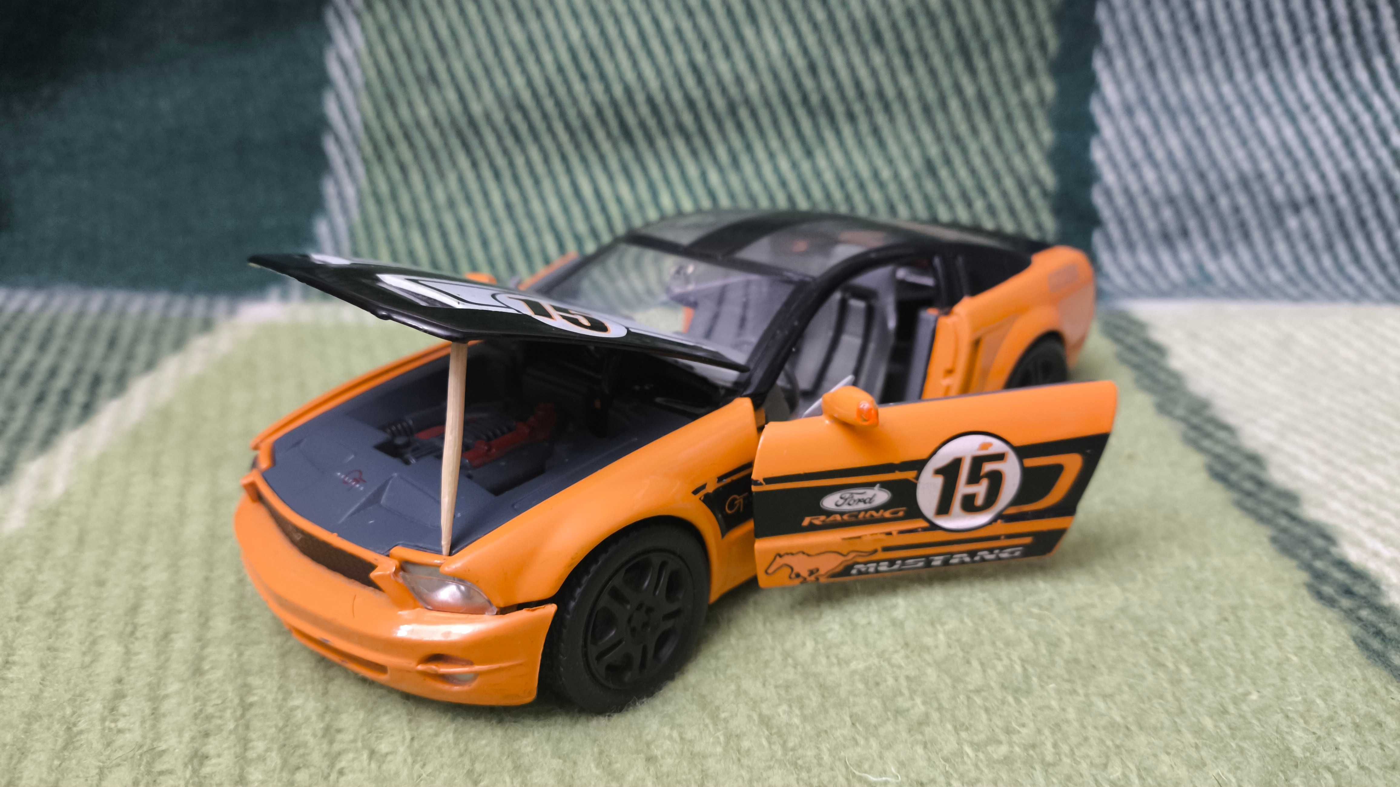 Машинка Ford Mustang GT Concept 1.24 Motormax