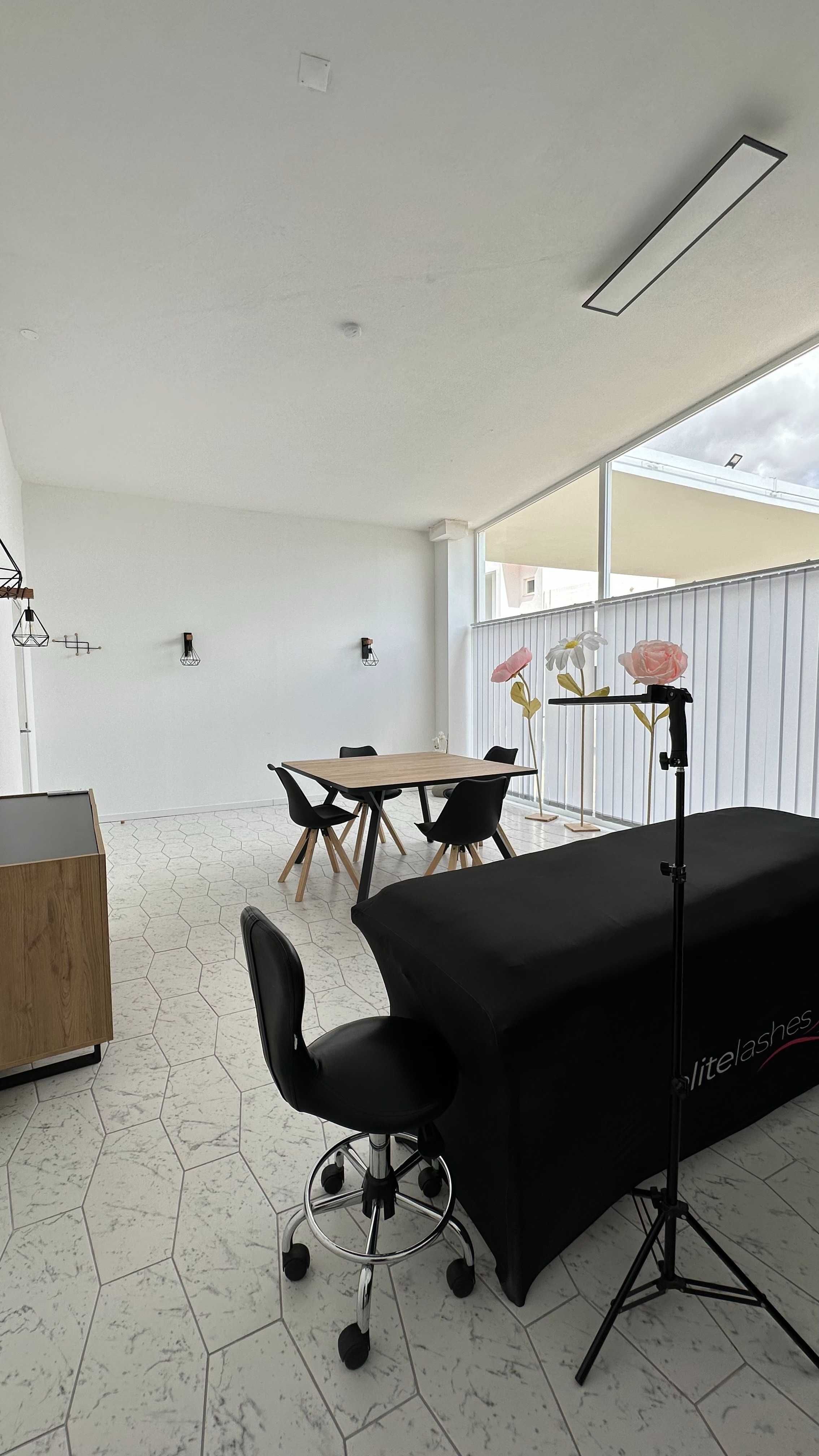 Aluguer de sala em salão de beleza Albufeira, Páteo