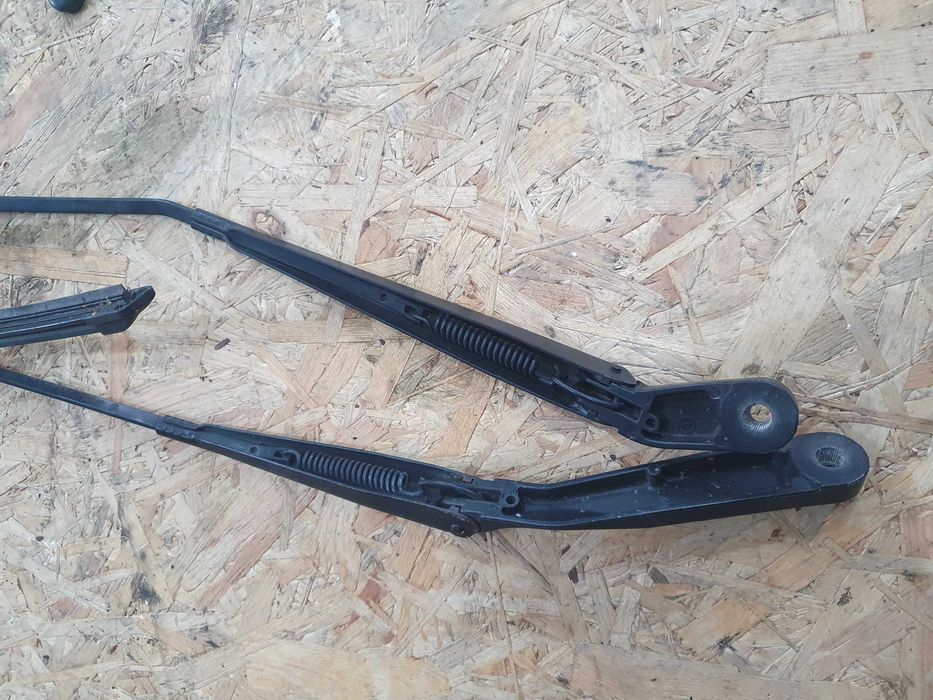 Ramię ramiona wycieraczek przód zaślepki Vw Polo 9n 4 IV 1.2 4r