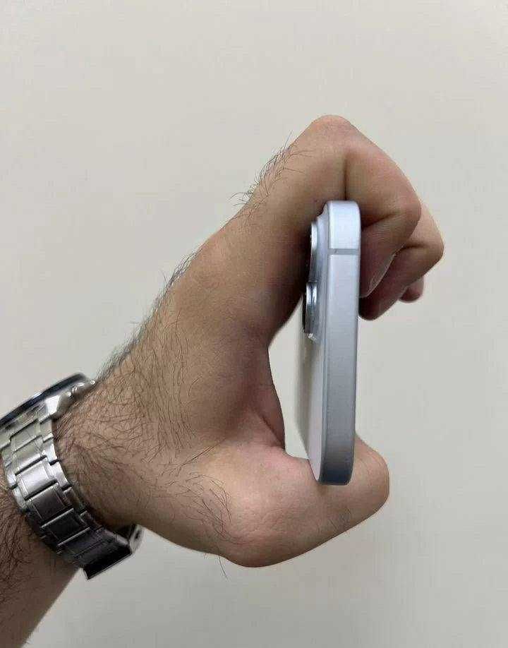 iPhone 15 128 GB