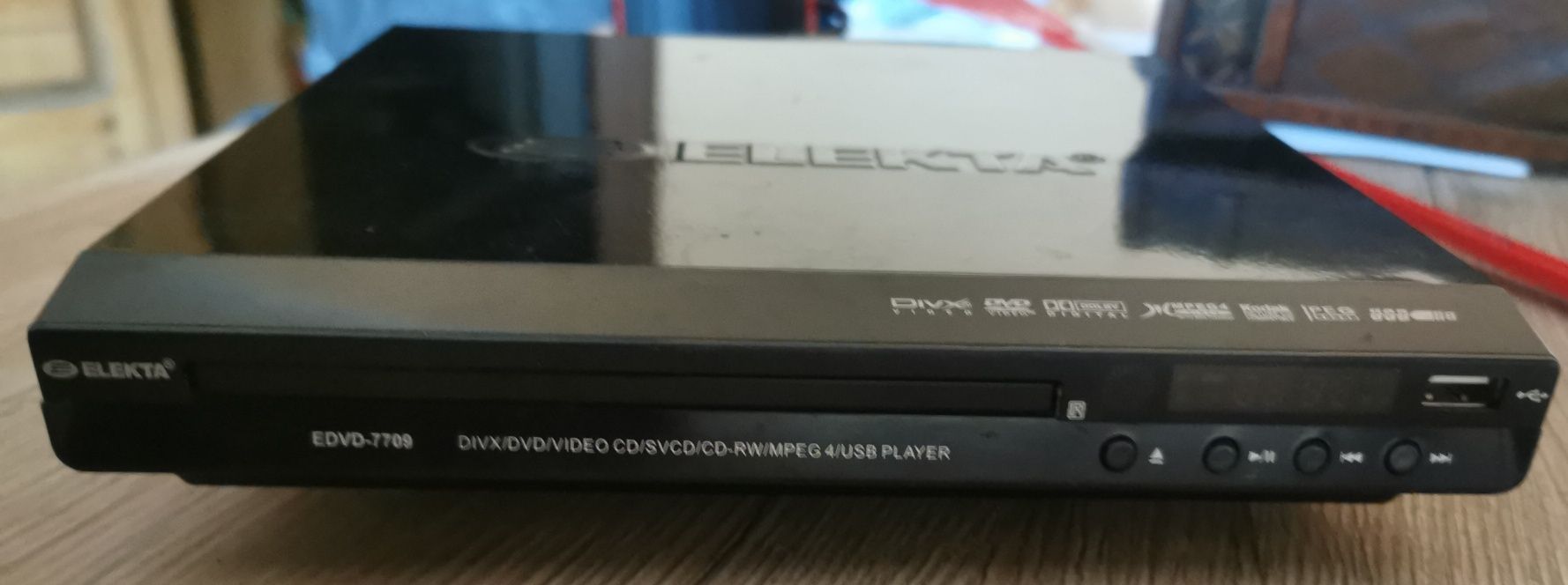 Odtwarzacz DVD firmy ELEKTA
