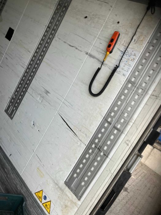 Ciągnik siodłowy SCANIA r450+naczepa Schmitz